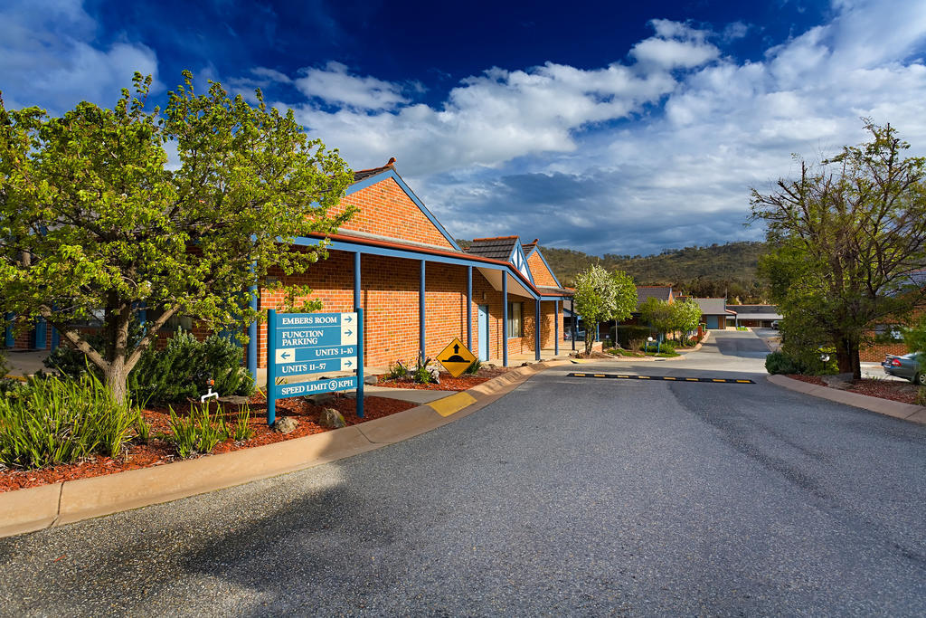 Blazing Stump Motel & Suites Wodonga Exterior photo